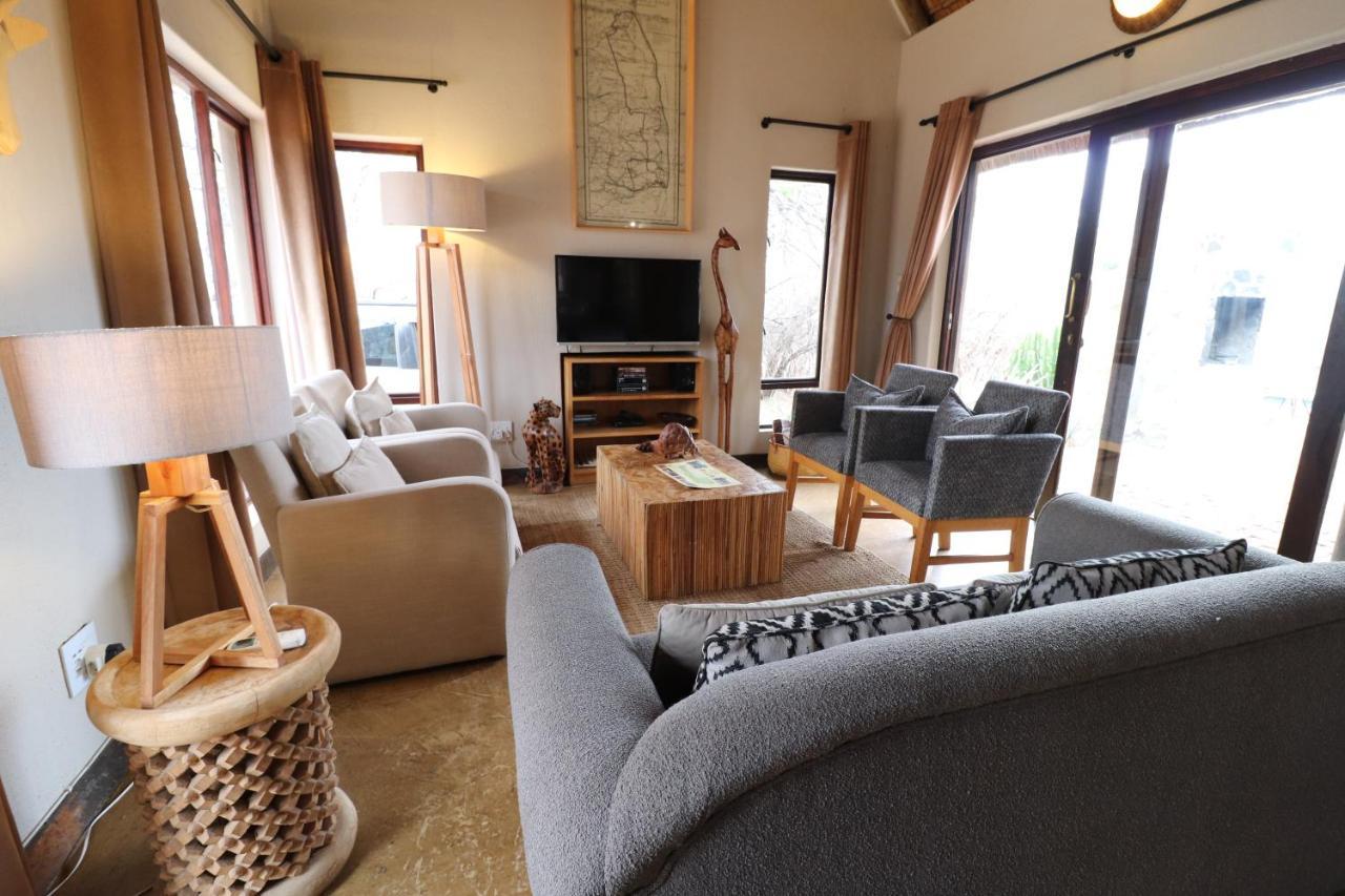 Giraffe Lodge Hoedspruit Exterior foto