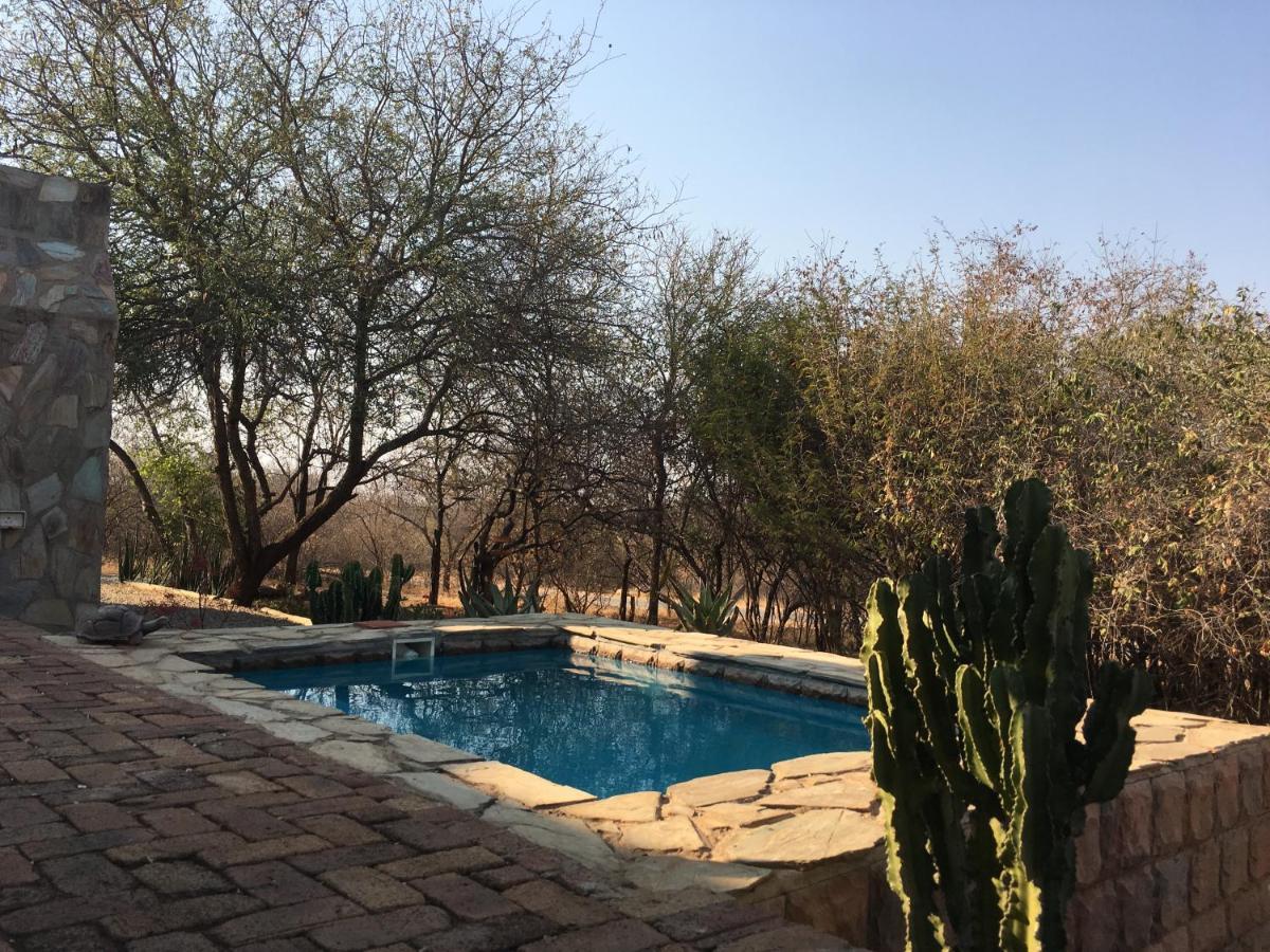Giraffe Lodge Hoedspruit Exterior foto