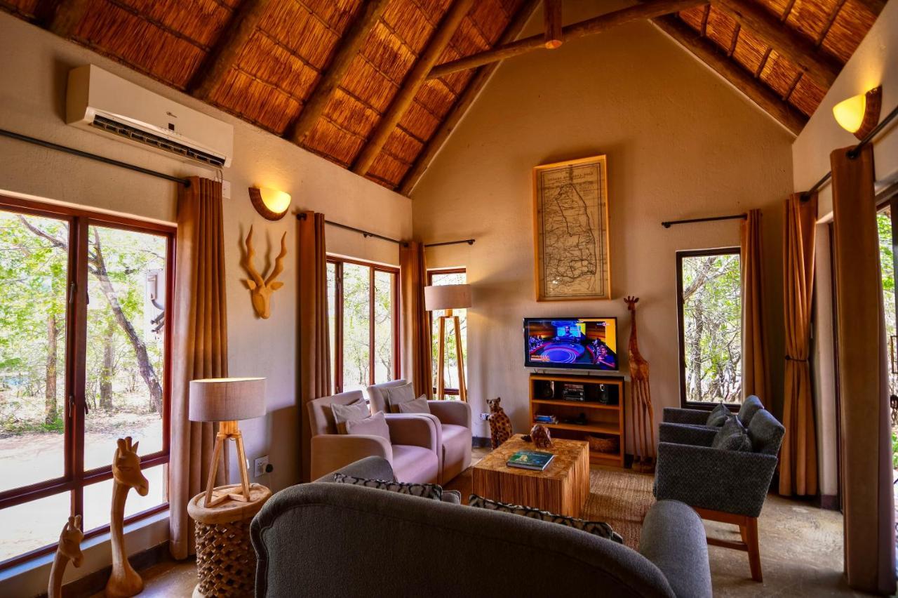 Giraffe Lodge Hoedspruit Exterior foto